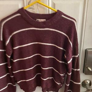 Size XS SO sweater
